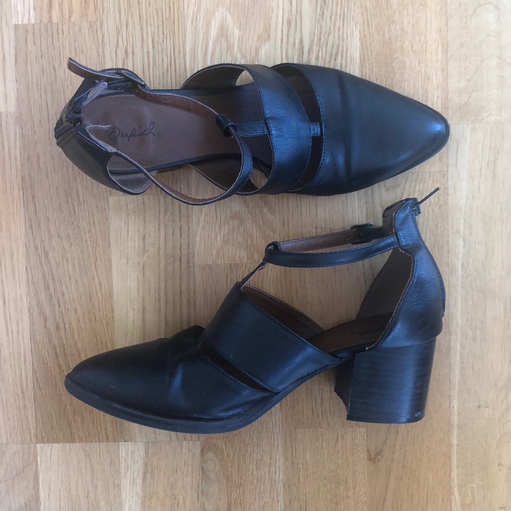 Cut out shoes